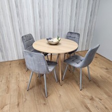 Round Oak Effect Kitchen