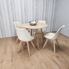 Round Oak Effect Kitchen